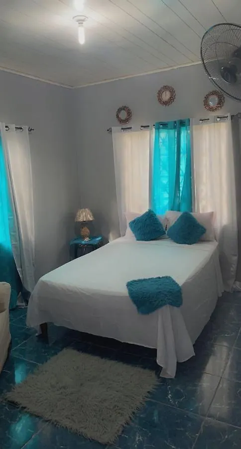 Diamond Apartamento May Pen Quarto em Acomodações Particulares